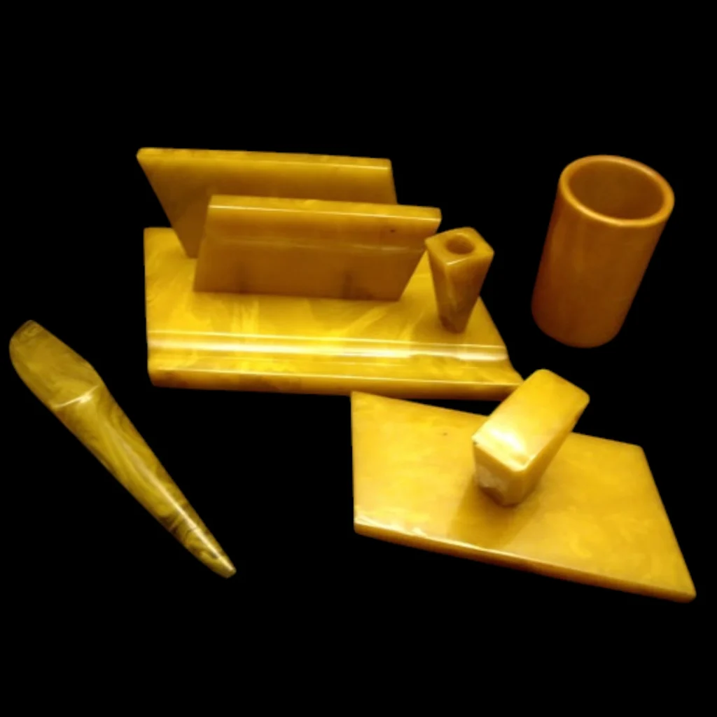 https://catalin-bakelite.com/